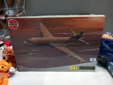 A boxed airfix bae Nimrod plastic model kit (Complete, as new) scale 1:72 A12050