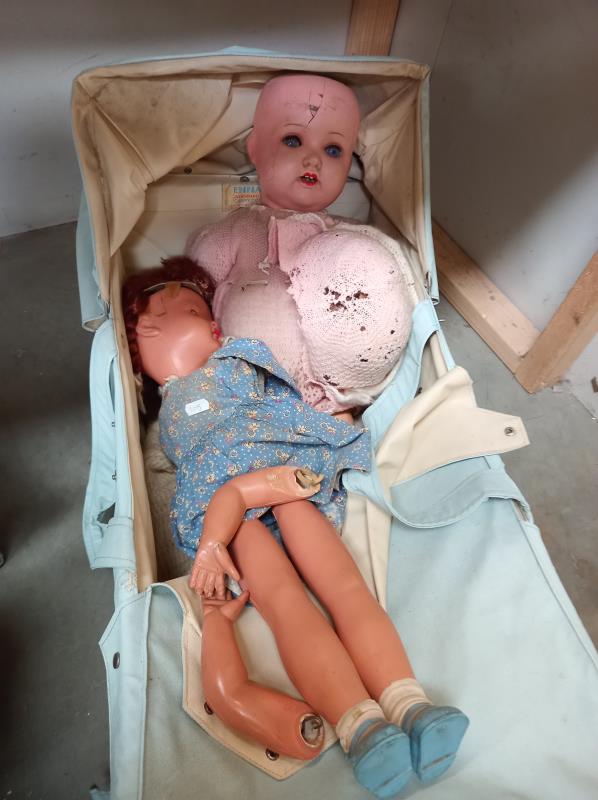 An old/mid 20th century doll A/F with carry cot - Image 2 of 5