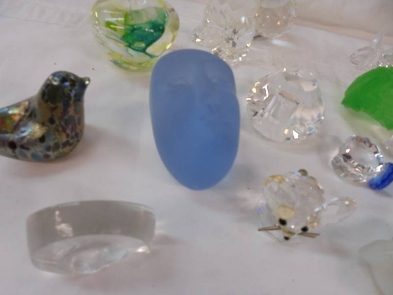 A mixed lot of glass paperweights, stoppers etc., - Image 3 of 4