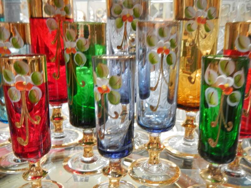 17 hand decorated coloured glasses. - Image 2 of 3