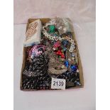 A mixed lot of costume jewellery.