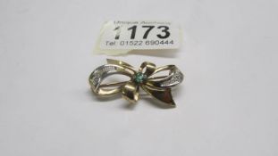 A 9ct gold bow brooch, 4.8 grams