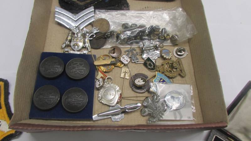 A mixed lot of assorted badges and buttons etc., - Image 3 of 6