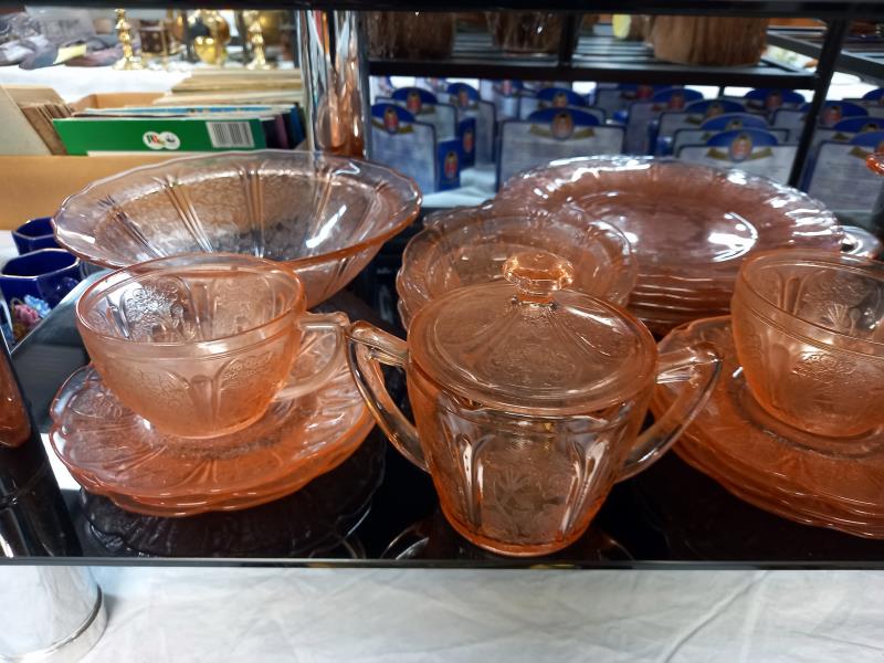 A part vintage pressed orange glass tea set COLLECT ONLY - Image 2 of 3
