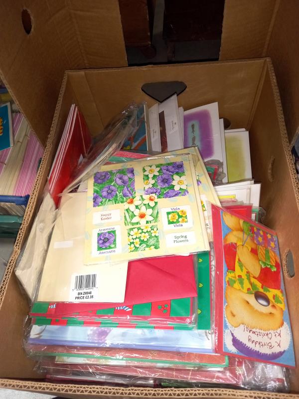 A case of mixed loose Christmas cards & a box of loose greeting cards COLLECT ONLY - Image 2 of 3