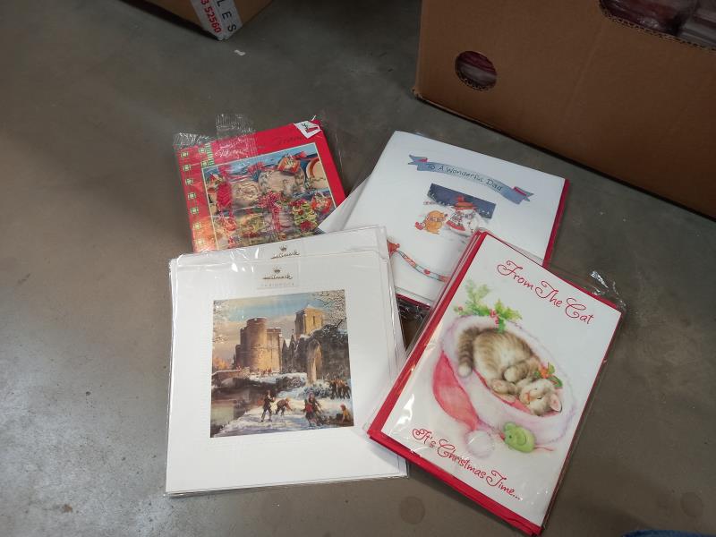 A quantity of mixed Christmas cards & a quantity of mixed greeting cards etc. - Image 2 of 5