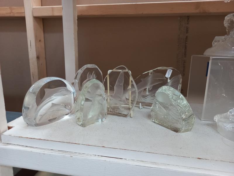 A quantity of moulded frosted glass animal image paperweights and ship in a bottle etc - Image 2 of 4