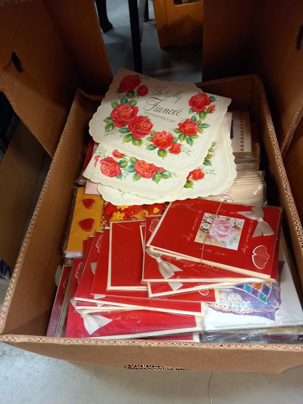 A box of loose Christmas cards & a box of loose Valentine day cards COLLECT ONLY - Image 2 of 3