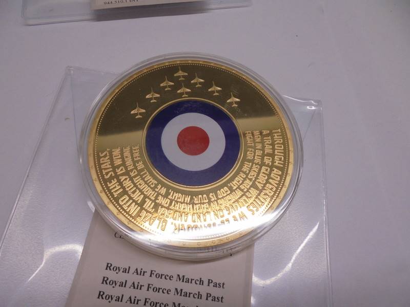 Nine R.A.F commemorative coins and three WW2 examples. - Image 7 of 13