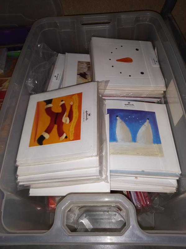 1 mixed case of loose Christmas cards, 1 mixed case of loose birthday cards and 1 other - Image 4 of 4