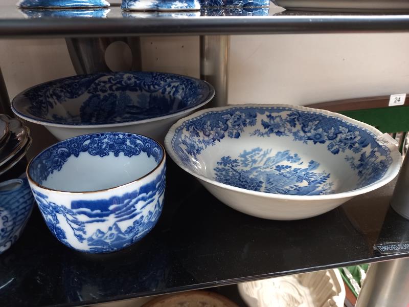 A selection of blue & white pottery including Booths real Old Willow tea set, James Kent Chinese - Image 5 of 7