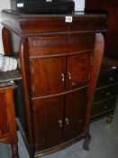 A good freestanding wind-up cabinet gramaphone, COLLECT ONLY.