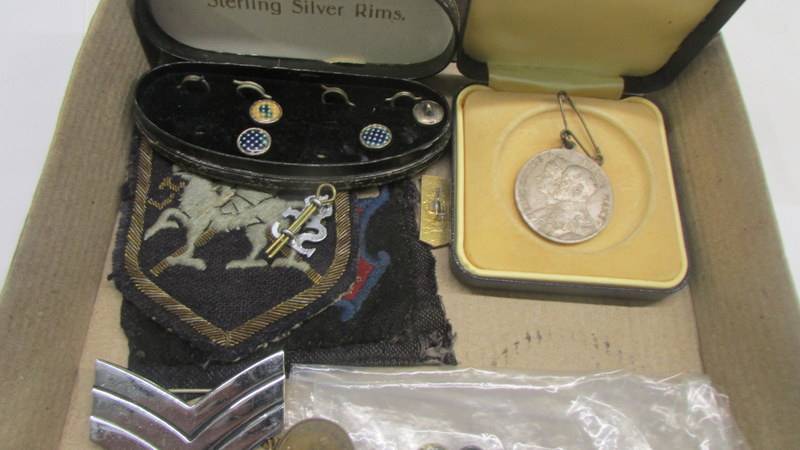 A mixed lot of assorted badges and buttons etc., - Image 2 of 6