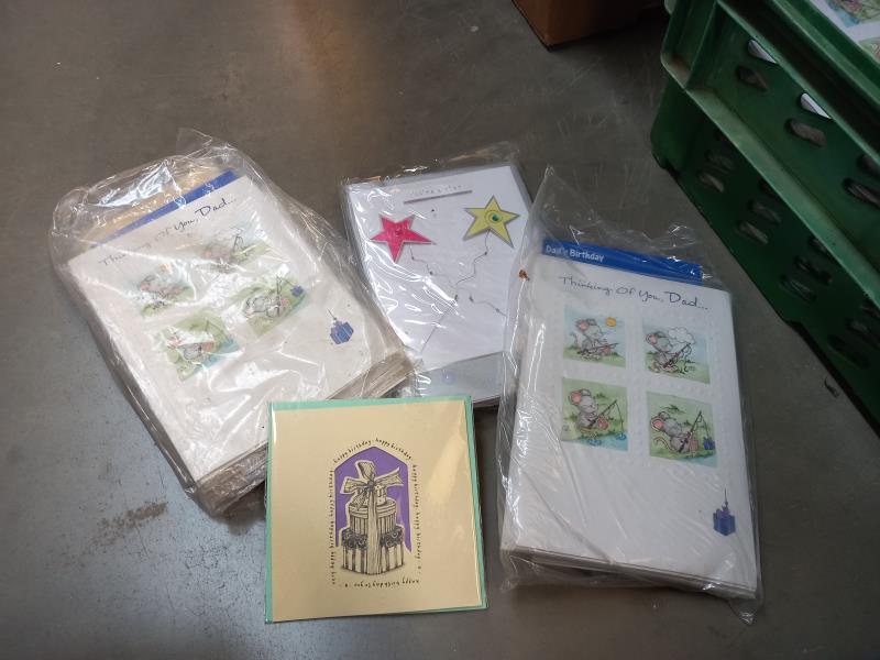 A quantity of mixed Christmas cards & a quantity of mixed greeting cards etc. - Image 2 of 4