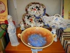 A mixed lot of collectable ceramics including late 19th century figure.