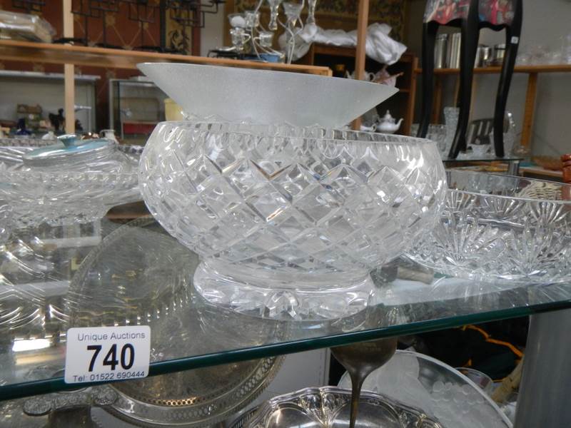 A shelf of good glass bowls etc. Collect only. - Image 3 of 3