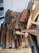 A good lot of woodworking tools some with brass mounts.