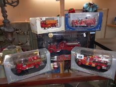 Road signature series 1:24 1938 fire engine and 4 1:43 scale models