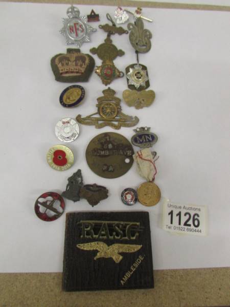 A mixed lot of military and other badges. - Image 3 of 3