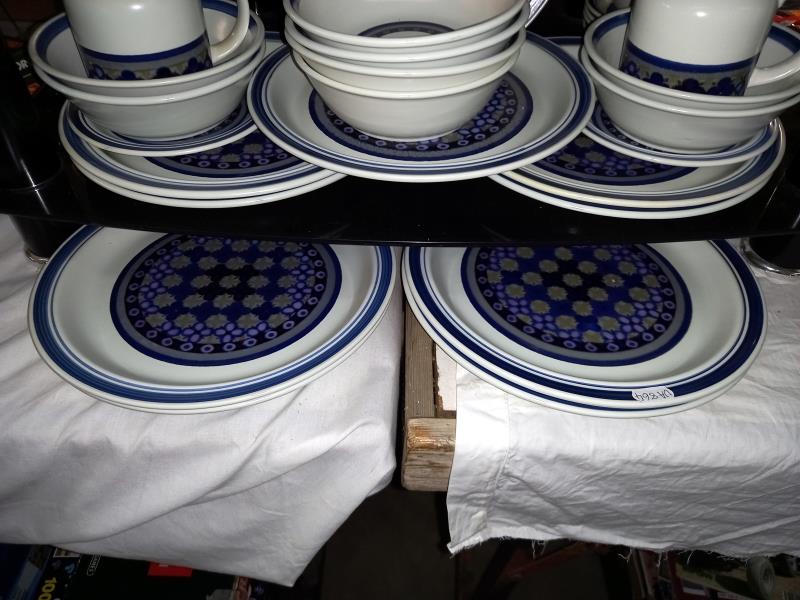 Approximately 36 pieces of Royal Doulton tangier dinner and tea ware. - Image 5 of 5