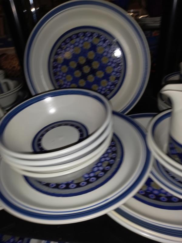 Approximately 36 pieces of Royal Doulton tangier dinner and tea ware. - Image 3 of 5