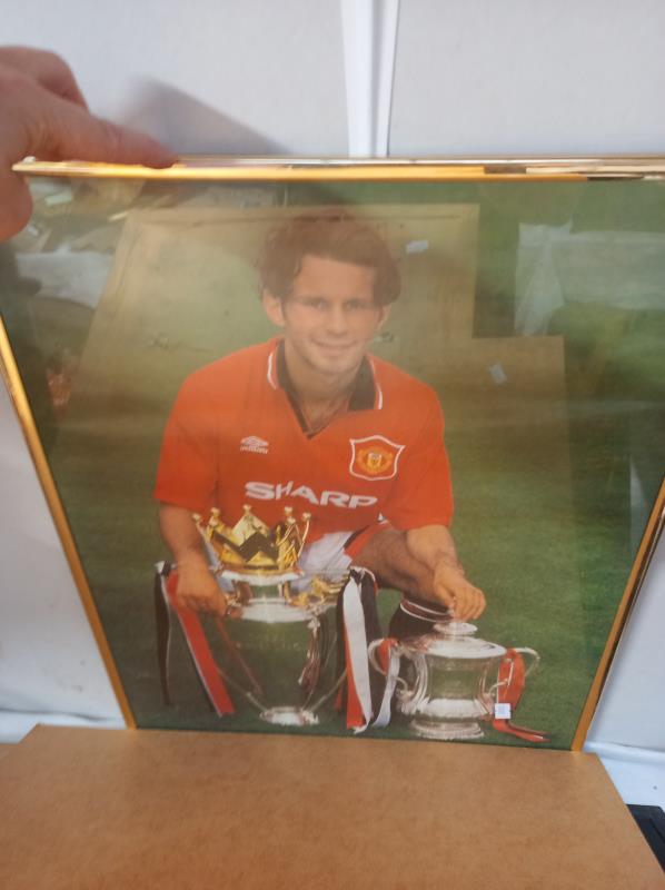 A quantity of Manchester united related prints & others etc. - Image 7 of 7