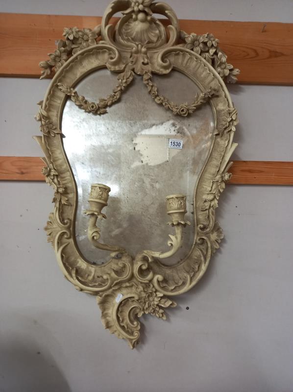 A large white ormolu framed mirror with candle holders. 57cm x 97cm. - Bild 2 aus 3