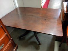 A large Victorian tip-top breakfast table. COLLECT ONLY.