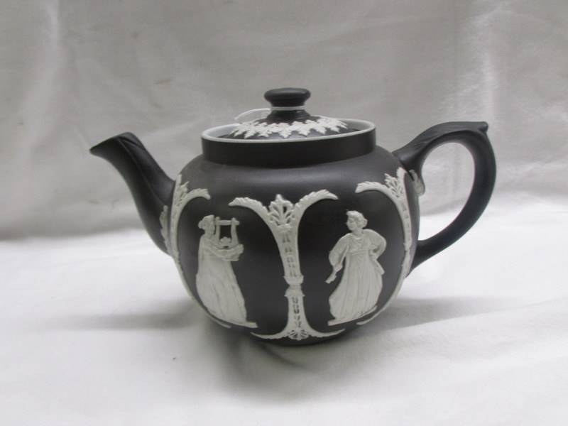 An antique Dodson bros. black Jasper ware teapot with lid, perfect and looks unused. - Image 2 of 3