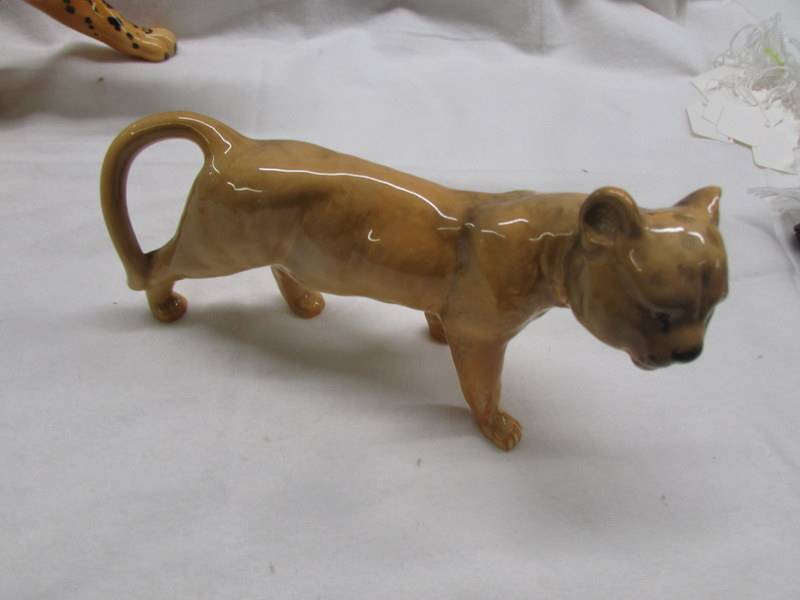 Two Beswick leopards, 8" and 6". - Image 2 of 3