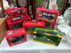 7 boxed Britain's farm machinery including: 40995, 40998, 9599, 42891, 43181, 42909, 9440 & 307.