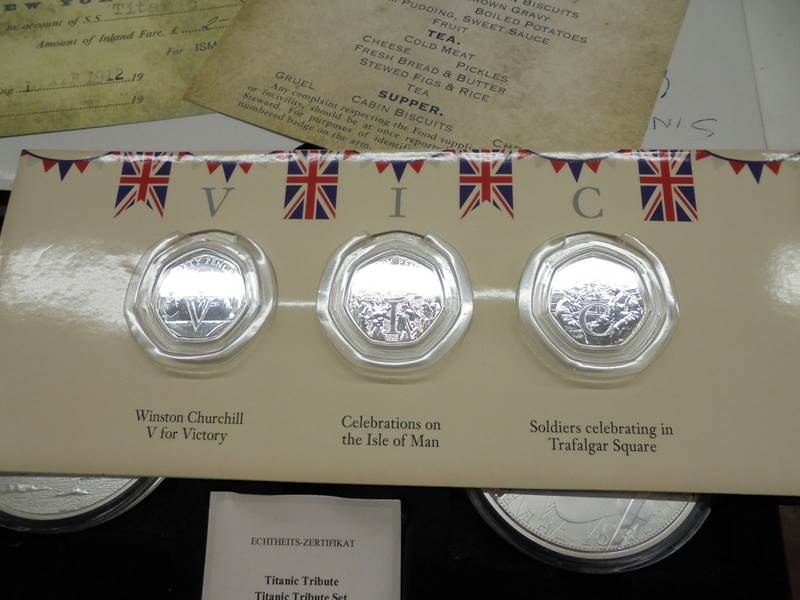 A cased set of 4 Titanic coins, Complete Victory 50p coin set, Icons of Britain 'Westminster Abbey' - Image 6 of 7