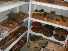 6 trays of railway parts and box of railway sheds etc. A/F.