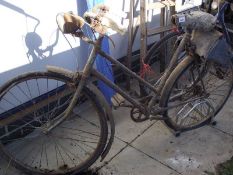A good complete vintage bicycle. COLLECT ONLY.