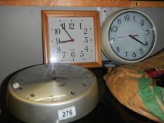 3 Wall clocks