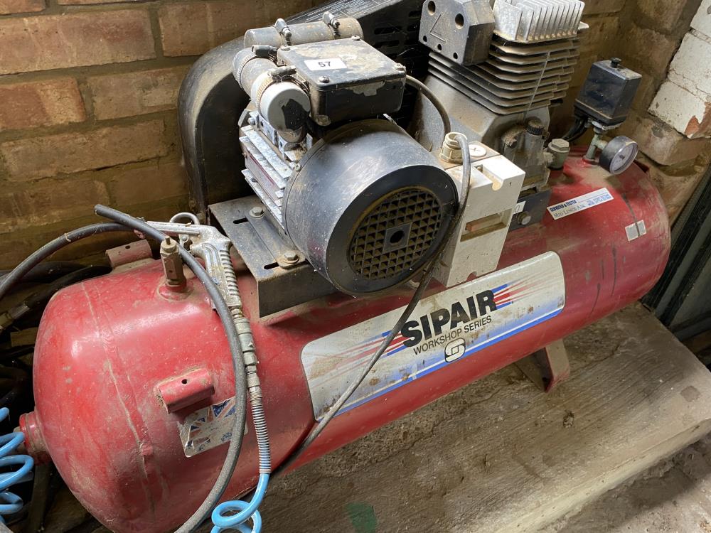 A Sipair air compressor, 100 liters with tyre inflator. Collect Only. - Image 3 of 4
