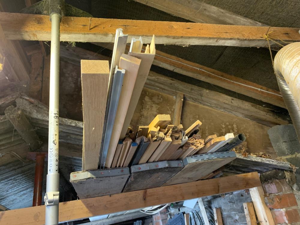 A dustbin full of wood, 2 piles of wood including scaffolding battens in the roof. Collect Only. - Image 3 of 3
