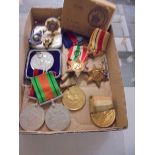 A mixed lot of WW2 and other medals.