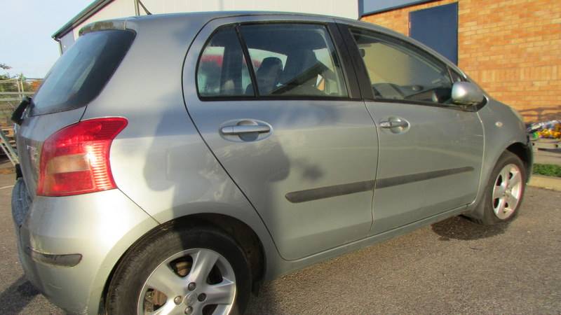 A 2007 Toyota Yaris Sarit. COLLECT ONLY. Sold for spares or repairs.
