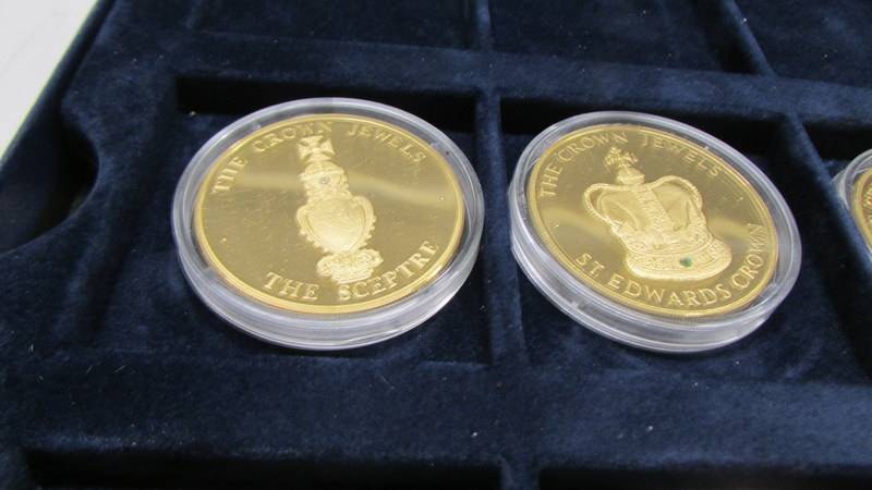 Eight 'The Crown Jewels' gold plated coins. - Bild 2 aus 5