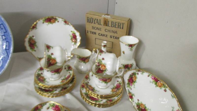 In excess of 45 pieces of Royal Albert Old Country Roses porcelain. - Image 2 of 2