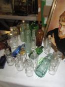 A mixed lot of vintage bottles.