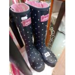 A pair of good quality polkadot Joules boots/wellies, UK size 6.