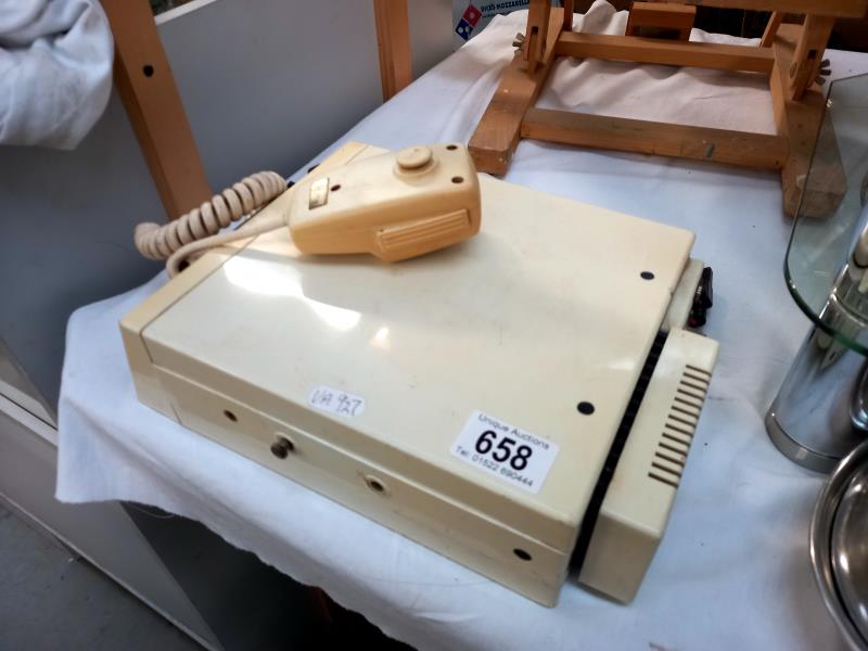 A Navico Marines VHF ship to shore radio - Bild 2 aus 3