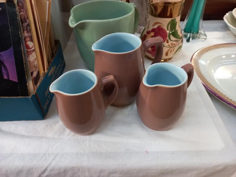 A quantity of jugs including Sylvac - Image 3 of 3