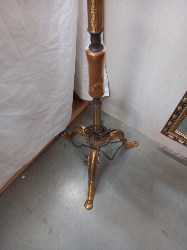 A vintage onyx and brass floor standing standard lamp. - Image 2 of 4