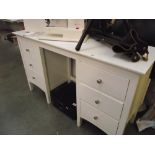 A white painted desk