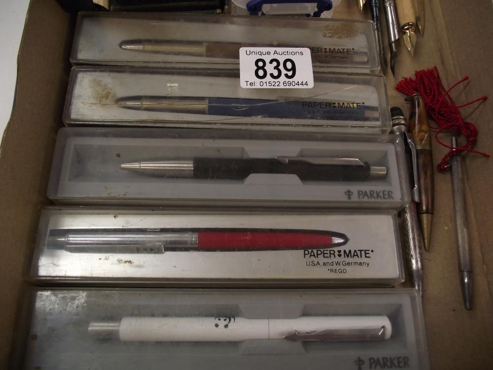 A good lot of boxed Parker pens, Indian Ink, fountain pen and nibs etc - Image 5 of 5