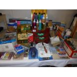 A superb selection of art material etc. Includes new and used items.