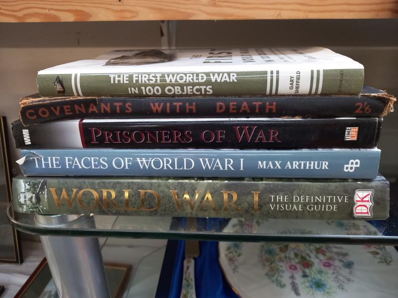 A selection of books on war including The Red Baron, covenants with death etc - Image 2 of 4